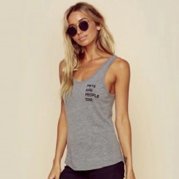 good hYOUman // gray ‘pets are people too’ tank - Picture 4 of 7